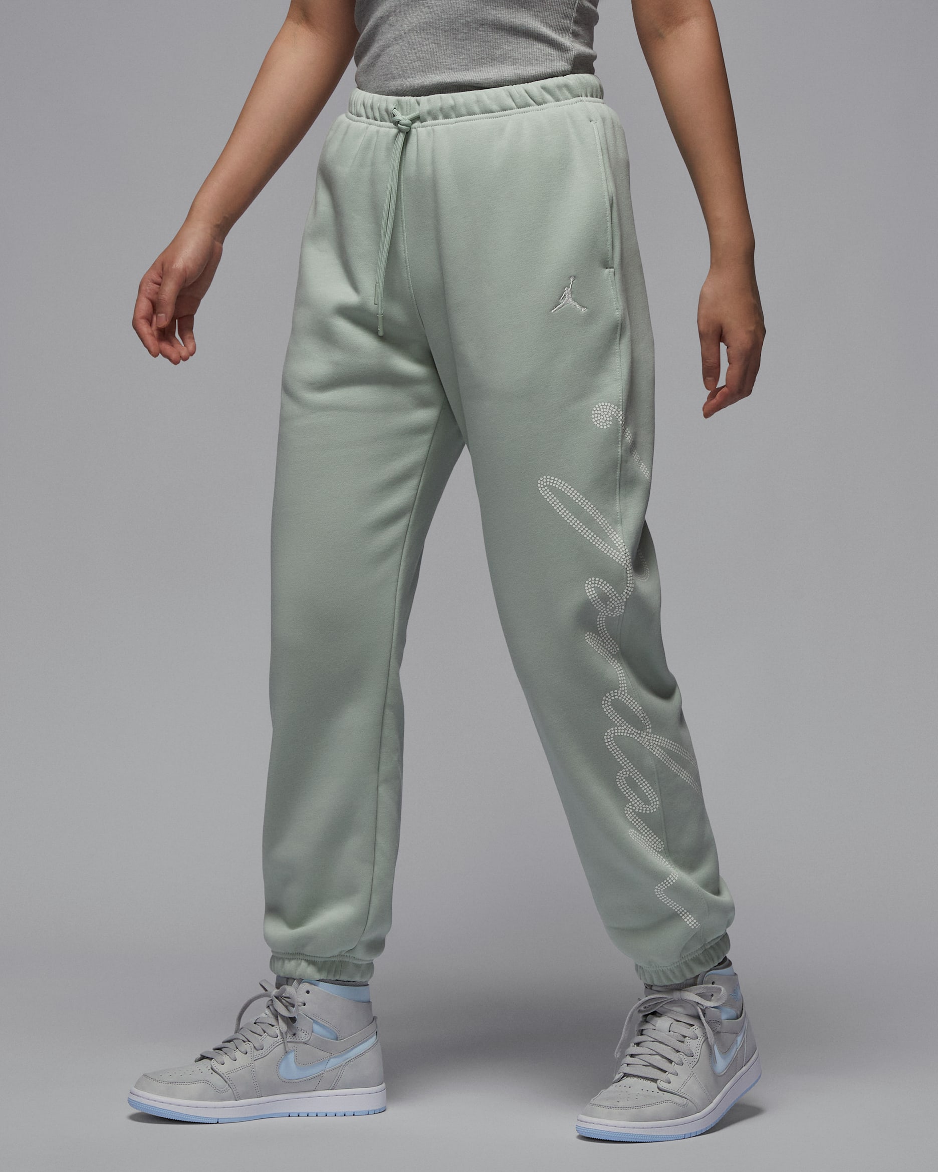 Jordan Brooklyn Fleece Women's Graphic Pants. Nike JP
